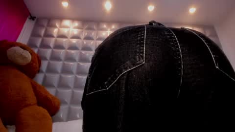 SOL  ANGEL online show from 04/07/26, 08:31