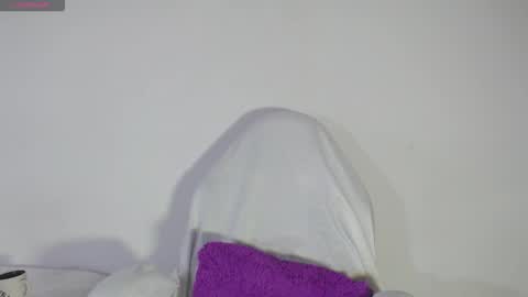     online show from 03/27/26, 01:33