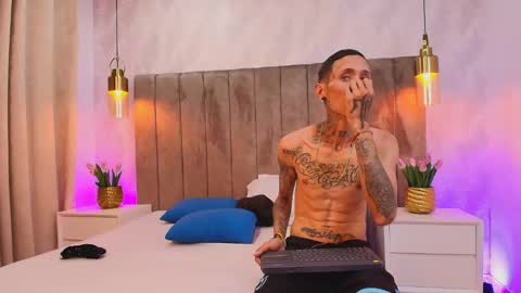 SOL  THIAGO online show from 03/26/26, 07:19