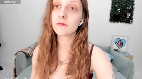 Snapshot of solaralice chatting on 02/09/25, 08:24 SolarAlice online show from 02/09/25, 08:24