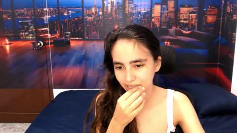 solarboom18 online show from 10/19/25, 07:14