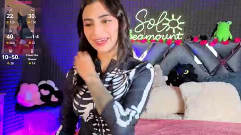 Snapshot of solbeaumont chatting on 08/03/26, 08:01 Sol online show from 08/03/26, 08:01