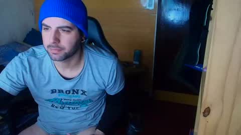 Snapshot of soldado14m chatting on 06/18/26, 09:14 ManuAiluPlay online show from 06/18/26, 09:14