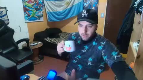 Snapshot of soldado14m chatting on 07/21/26, 03:20 ManuAiluPlay online show from 07/21/26, 03:20