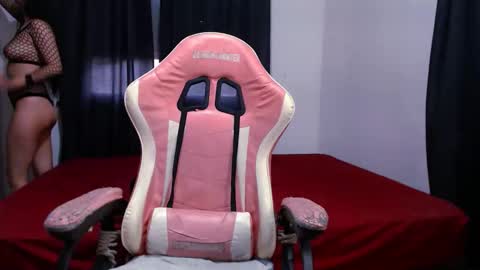 Snapshot of sole_sawa chatting on 12/22/25, 09:01 Sole Sawa online show from 12/22/25, 09:01