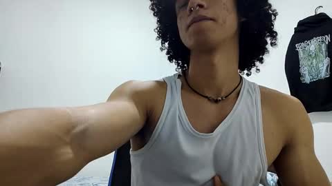 Hi Im Weller Check my Bio  online show from 02/25/26, 04:55