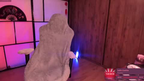 Snapshot of solosara8 chatting on 09/20/25, 06:03 saraIG Solosara8 online show from 09/20/25, 06:03