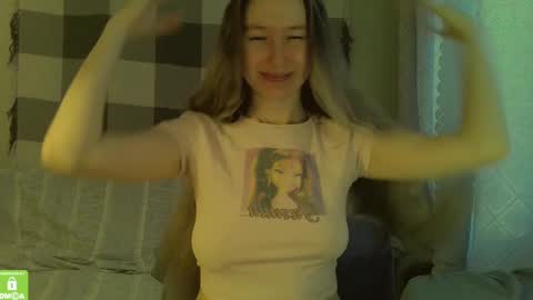 Mary online show from 01/12/25, 10:56