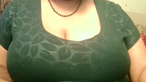 soni88888 online show from 02/11/25, 09:42