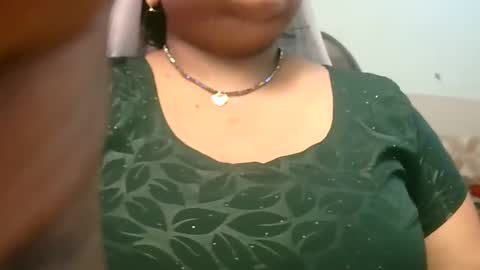 soni88888 online show from 03/12/25, 05:35