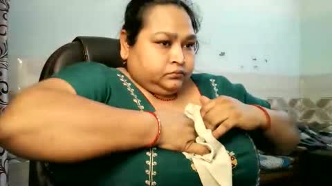 soni88888 online show from 05/07/26, 04:34