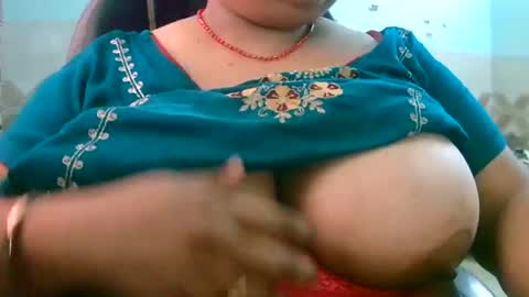 soni88888 online show from 05/12/26, 03:36