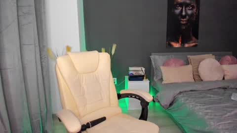 Sonia  Rey online show from 02/12/25, 08:50