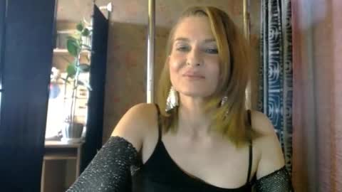 Snapshot of soniadance chatting on 03/26/26, 02:44 Sonia online show from 03/26/26, 02:44