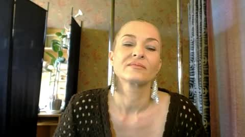 Snapshot of soniadance chatting on 04/08/26, 02:17 Sonia online show from 04/08/26, 02:17