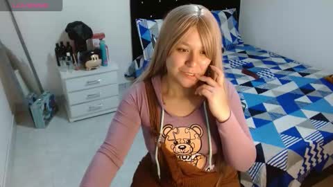 Snapshot of soniafuckboobs chatting on 09/30/25, 12:32 soniafuckboobs online show from 09/30/25, 12:32