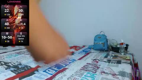 Snapshot of soniafuckboobs chatting on 12/19/25, 10:17 soniafuckboobs online show from 12/19/25, 10:17