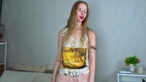 Im Lina Welcome guys online show from 11/30/25, 01:42