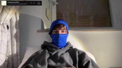 sonny_moore_ online show from 01/16/26, 09:08