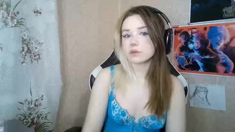 Mila online show from 03/27/26, 04:40