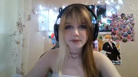 Mila online show from 07/17/26, 02:13