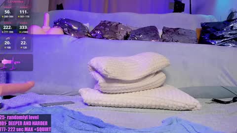 Sonya    online show from 01/22/25, 06:31