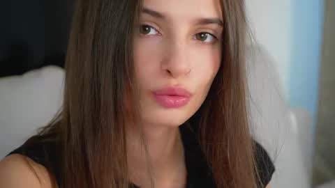 Eva 3 online show from 10/03/25, 07:38