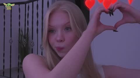 Sonya  Instagram   Twitter sonyaplushgirl  OnlyFans sonyaplush online show from 12/21/24, 08:00