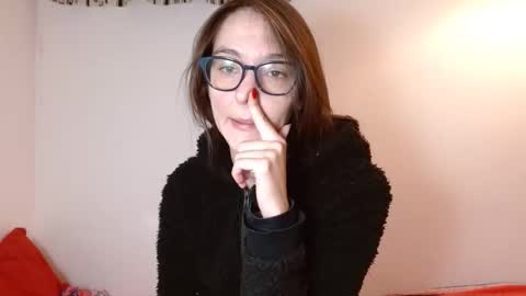 Snapshot of sonyasays chatting on 11/10/25, 05:12 SonyaSays online show from 11/10/25, 05:12