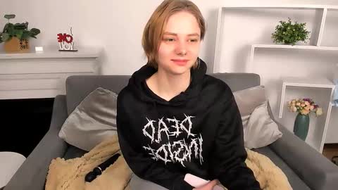 Litta online show from 03/22/26, 01:53