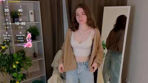 Snapshot of sookrobertello chatting on 03/31/26, 04:07 Hello im Virginia online show from 03/31/26, 04:07