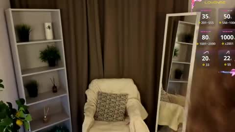 Snapshot of sookrobertello chatting on 04/01/26, 04:15 Hello im Virginia online show from 04/01/26, 04:15