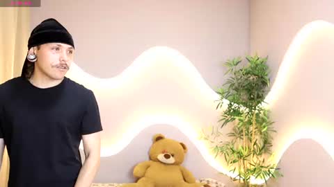 sophi_and_dereck online show from 06/22/26, 12:24