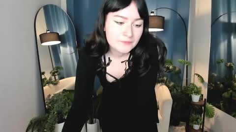 Sophi online show from 12/02/25, 07:25