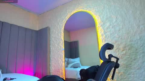 Snapshot of sophi_cooper29 chatting on 11/12/25, 11:14 sophi_cooper29 online show from 11/12/25, 11:14