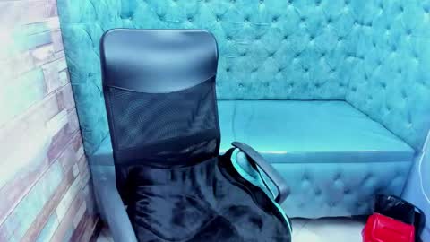 sophi_hardd online show from 12/05/25, 05:42