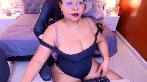 Sofia online show from 11/26/25, 08:21