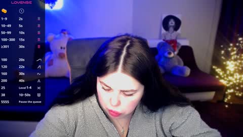 sophia__olsen online show from 01/13/25, 06:38