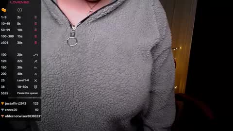 sophia__olsen online show from 02/15/25, 09:27