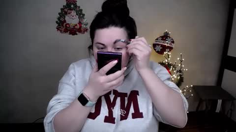 sophia__olsen online show from 12/16/25, 06:29