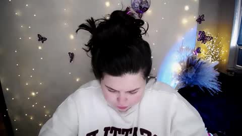 sophia__olsen online show from 02/04/26, 07:03