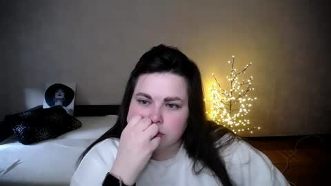 sophia__olsen online show from 04/03/26, 06:00