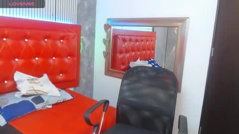 sophia__sweet1 online show from 11/17/25, 01:33