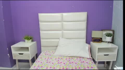 Sophia online show from 02/01/25, 06:29