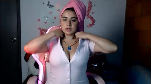 sophia online show from 03/08/26, 01:03