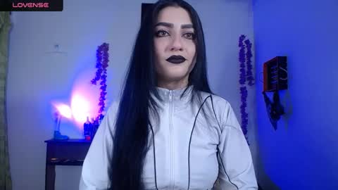 sophia hottie online show from 12/31/24, 06:24