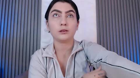 sophia hottie online show from 09/08/25, 04:50