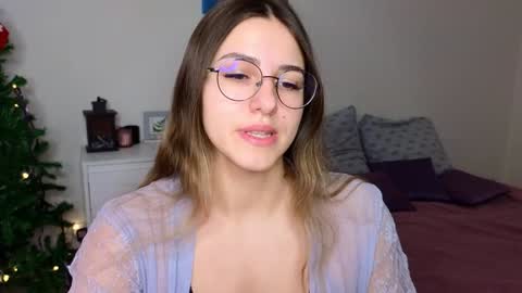 Snapshot of sophia_euphoria chatting on 01/10/25, 07:46 Sophia online show from 01/10/25, 07:46