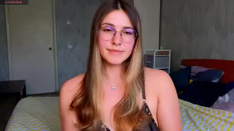 Sophia online show from 05/19/26, 08:53
