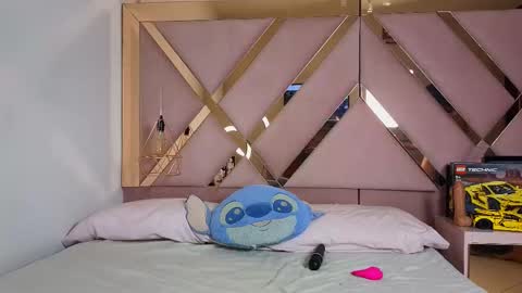 Sophia Grand online show from 10/22/25, 05:19